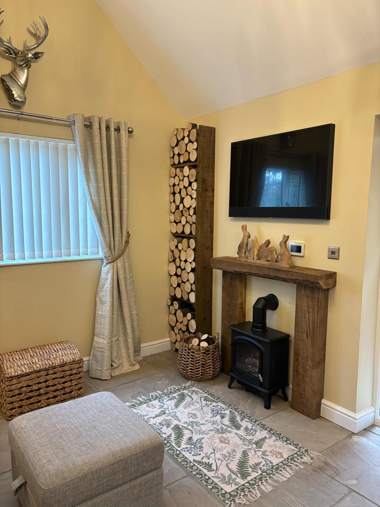 Mulberry House Farm Mulberry Lodge Chippenham  Bagian luar foto